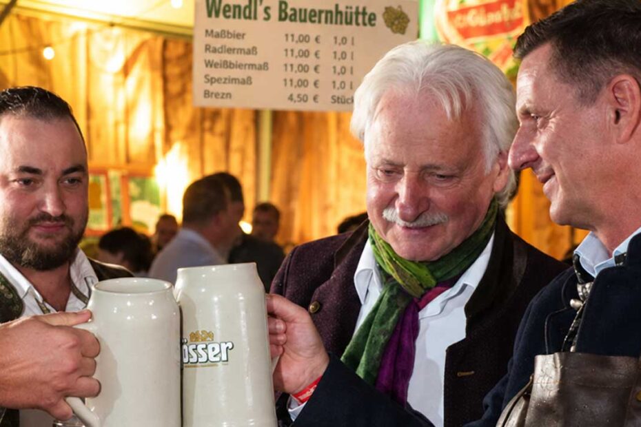 Leobener Wiesenfest 2026 mit Veranstalter Brandl, Sen. und Jun., gemeinsam mit dem Leobener Bürgermeister Wallner