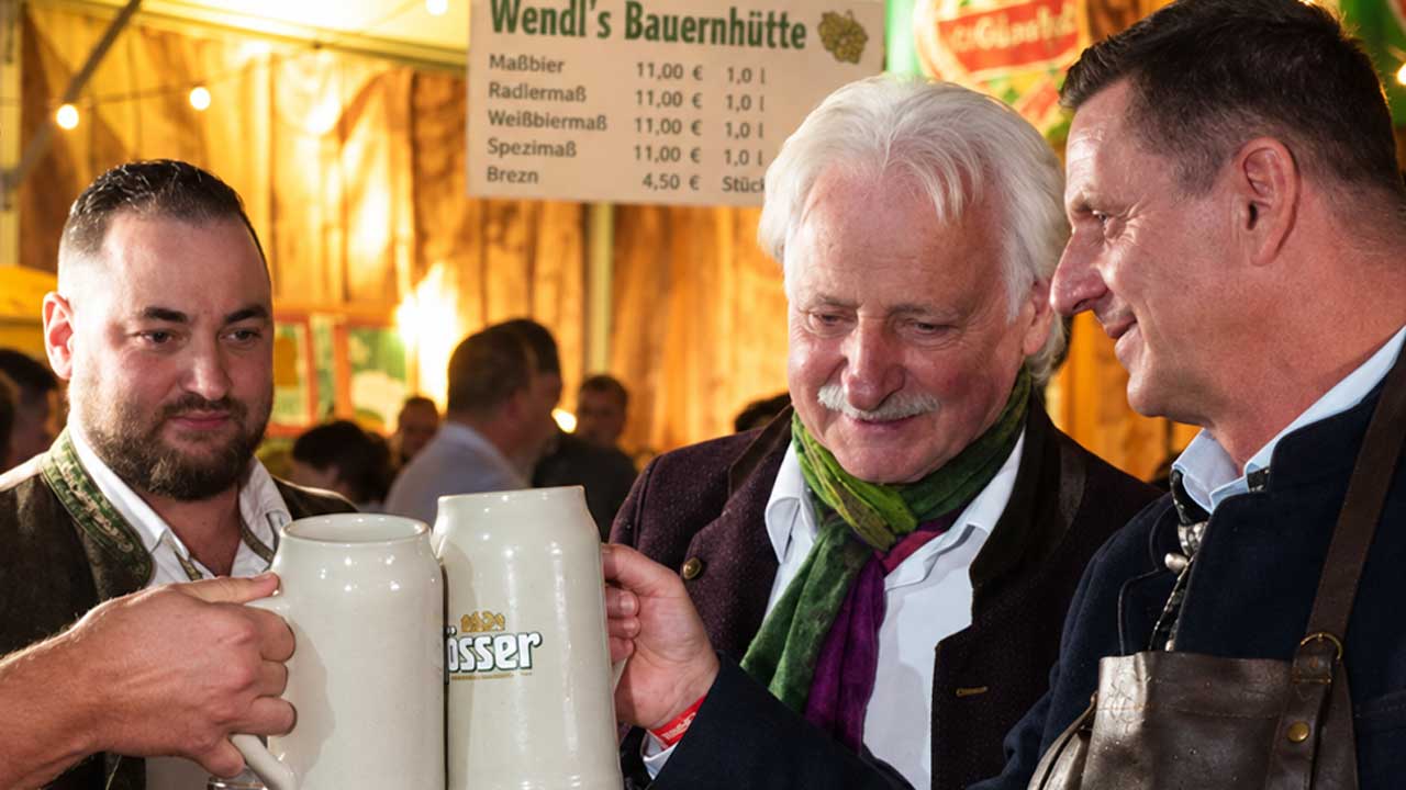 Leobener Wiesenfest 2026 mit Veranstalter Brandl, Sen. und Jun., gemeinsam mit dem Leobener Bürgermeister Wallner